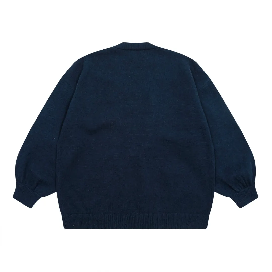 🅿️220 "Top quality" Style number: DS016# [Ralph Lauren V-neck solid color pony embroidered logo woolen knitted shawl cardigan] ✅Ralph Lauren Lazy‌oversize style basic classic versatile ten-color shawl cardigan ✅Main supplier platform live broadcast Wholesale entity Replenishment when out of stock No removal from shelves ✅ZP quality 1:1 version Scan the code to enter the GF website Counter quality ✅Details and quality are the only one in Guangzhou. Light luxury wool. Focus on high-end. Cost-effective. Good quality. Needless to say. ✅Restore the original version. Can wear 190 pounds. Loose, comfortable and stress-free. ✅Loose upper body, oversize and lazy style. Must-have style for goddess ootd. ✅Good-looking clothes are never picky. Recommended for goddess wardrobe. Taro Purple, Light Khaki, Chinese Red, Anchor Red